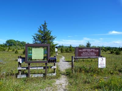 Sign at the entrance of the nature preserve 
